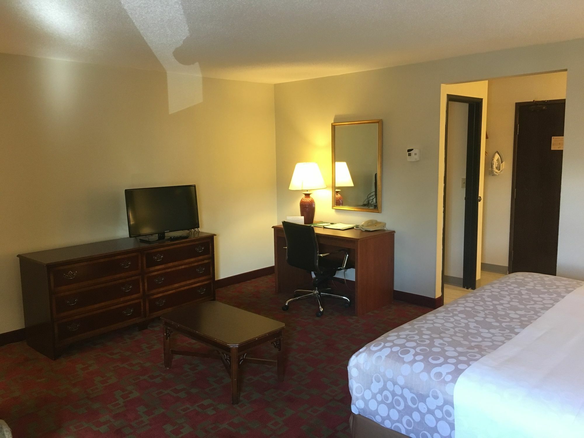 Quality Inn & Suites ミルウォーキー エクステリア 写真