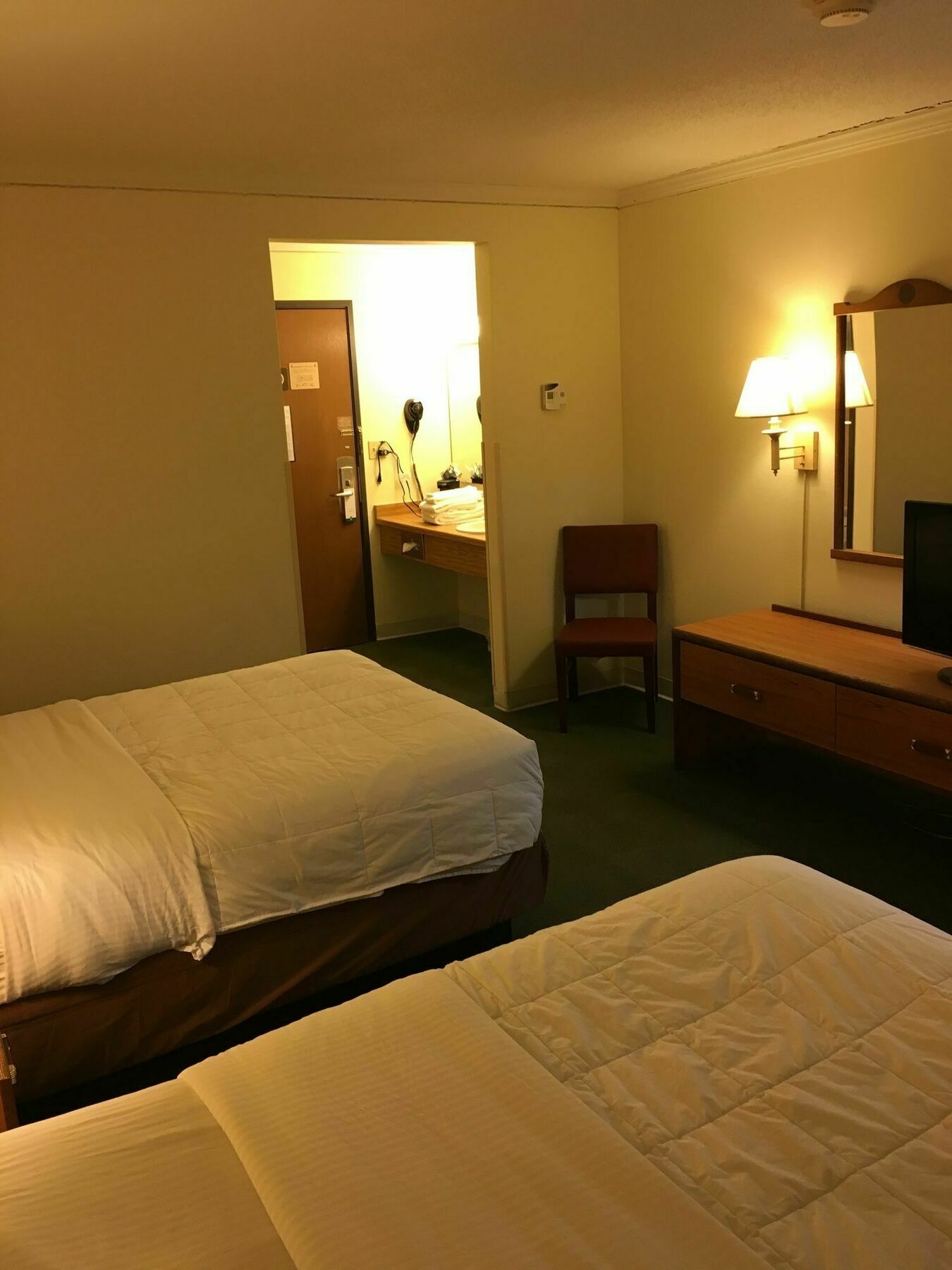 Quality Inn & Suites ミルウォーキー エクステリア 写真